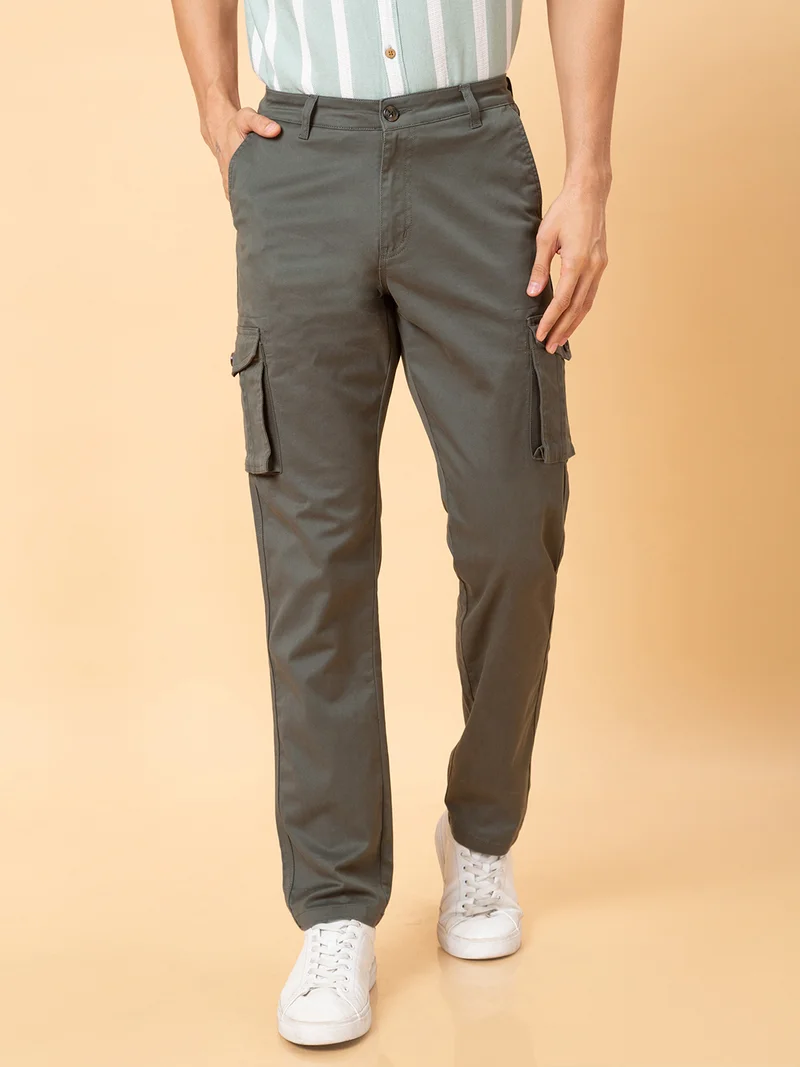 globus Globus Men Olive Solid Slim Fit Cargos